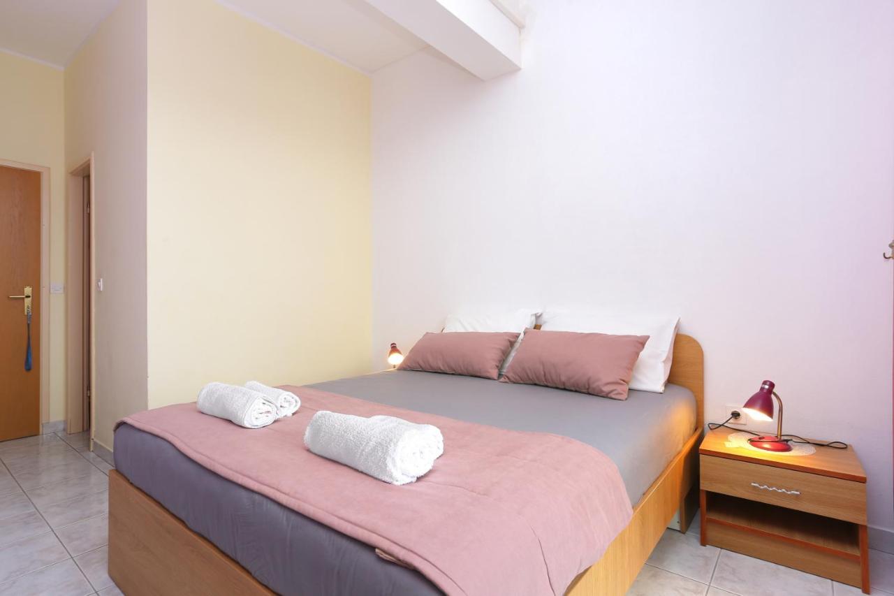 Twin Room Marina 5953A Exterior photo